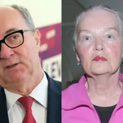 Włodzimierz Czarzasty z żoną. Polityk w garniturze i krawacie, obok jego małżonka w różowej bluzie.
