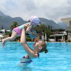 Gdzie na wakacje z rocznym dzieckiem za granicą? Najlepsze kierunki!