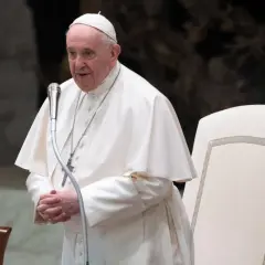 Ile lat ma obecny papież? Zaskakujące fakty o Franciszku i jego zdrowiu