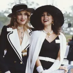 Jak się ubrać w stylu lat 80 i wyróżnić się od innych w modzie