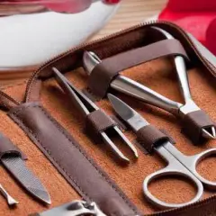 Co jest potrzebne do manicure: 10 niezbędnych narzędzi i produktów