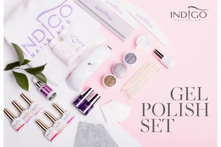 Najlepsze zestawy do manicure hybrydowego: opinie i porównanie