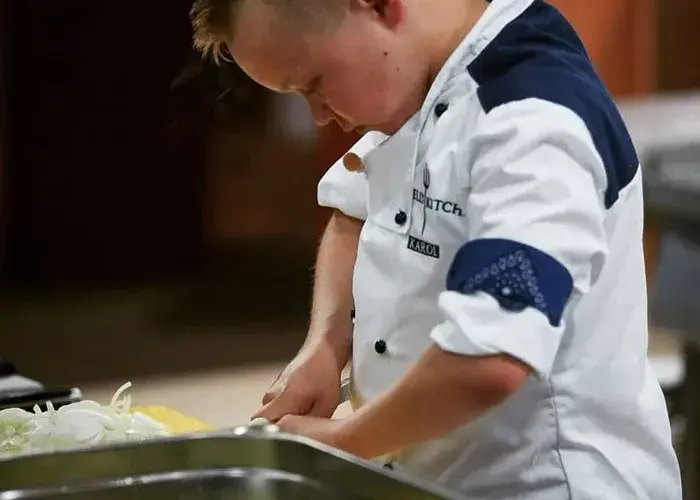 Karol z Hell's Kitchen - wiek i kariera uczestnika programu