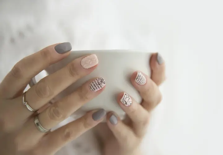 IBX czy manicure japoński - porównanie zabiegów na paznokcie