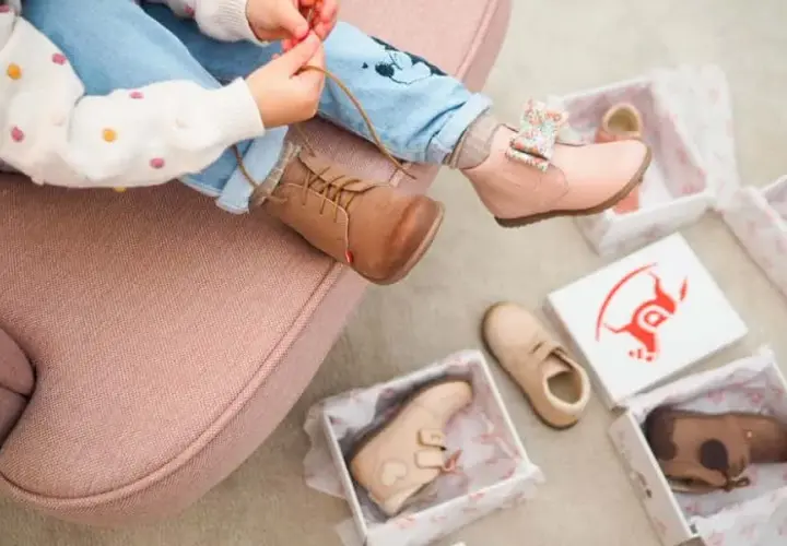 Pierwsze buty dla dziecka: Jak wybrać najlepszą markę? Porady