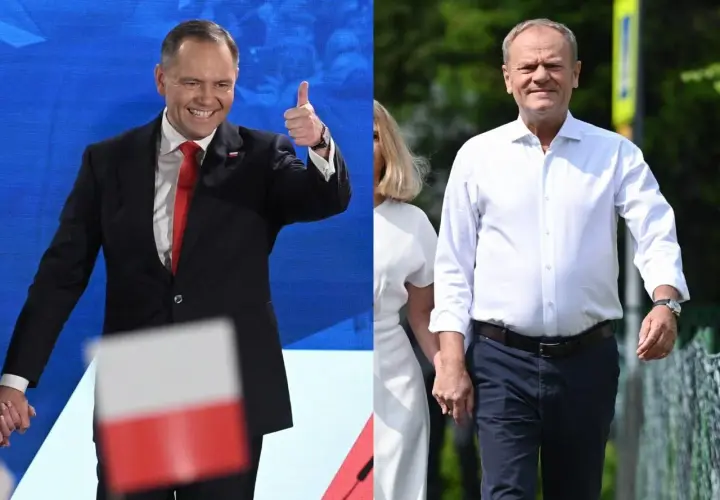 Dwaj politycy: jeden w garniturze z kciukiem w górze, drugi w białej koszuli.