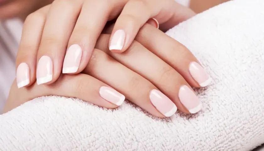 Ceny manicure u kosmetyczki: od 45 do 150 zł za różne rodzaje