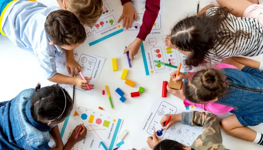 Jak pomóc dziecku z matematyką: skuteczne metody i strategie dla rodziców