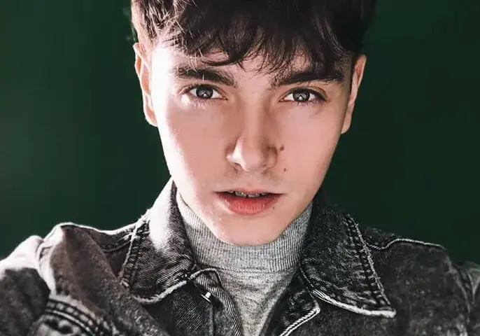 Jan Dąbrowski - wiek i kariera youtubera, który podbił internet