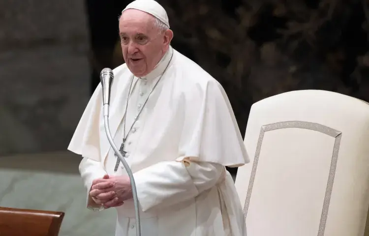 Ile lat ma obecny papież? Zaskakujące fakty o Franciszku i jego zdrowiu