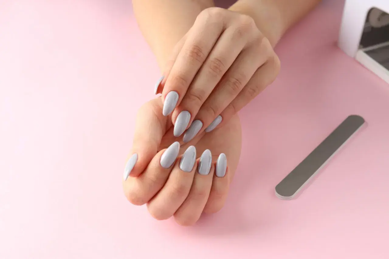 Jak zrobić manicure japoński w domu i cieszyć się zdrowymi paznokciami