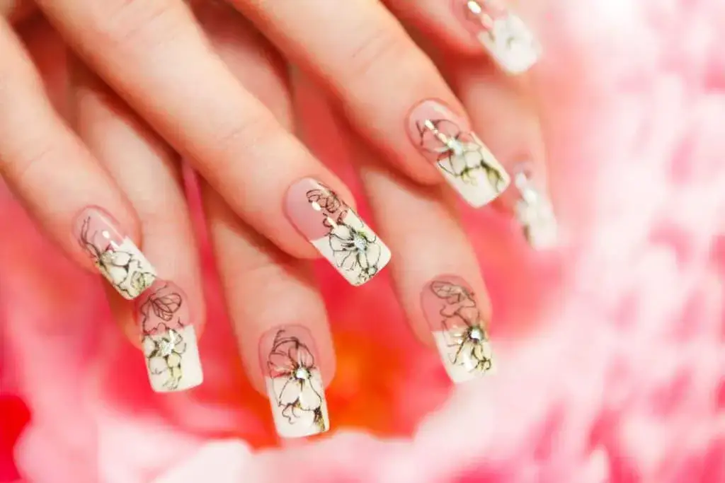 Zdjęcie Ile kosztuje french manicure? Ceny i czynniki wpływające